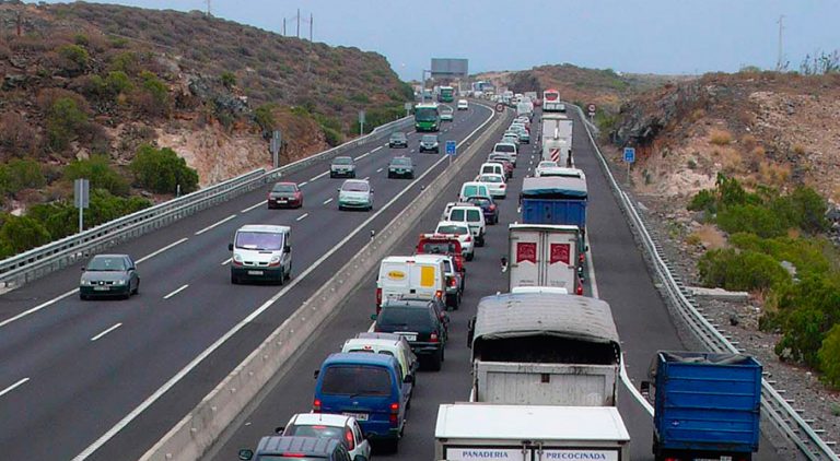 El CEST pide al Gobierno de Canarias que se ponga manos a la obra con el anillo insular y el tercer carril de la autopista del Sur