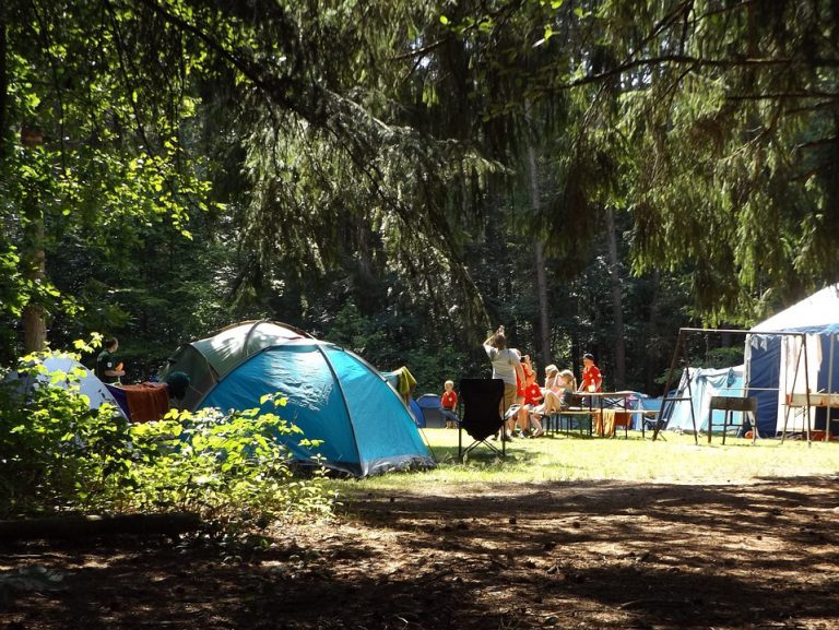 Rescatan a cuatro murcianas que estaban en un camping de Albacete y terminaron en Jaen tras desorientarse