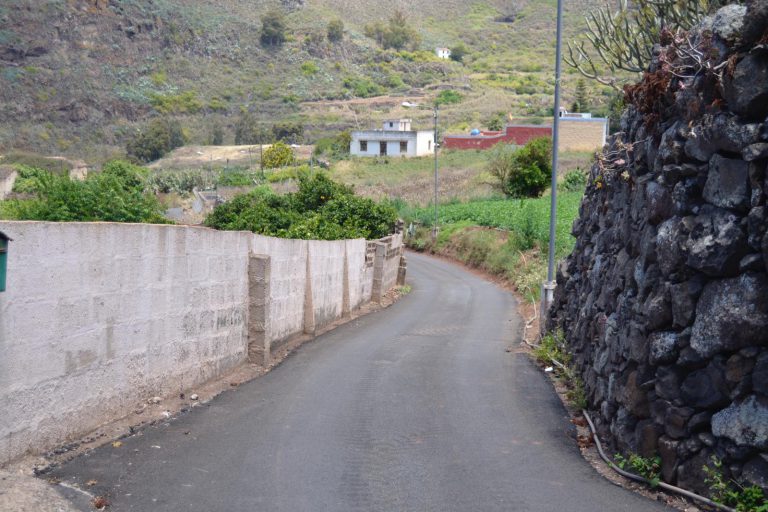 El Ayuntamiento de Gáldar mejora los caminos de Chirino,  Lucena, Palomino y La Hoya