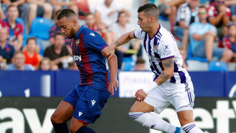 El Levante vence en casa y frena al Valladolid. 2-0