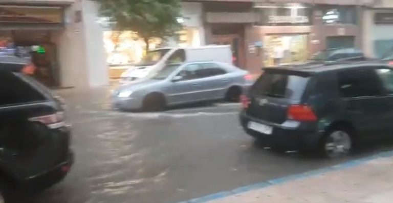 Alicante vive su día más lluvioso en 160 años: las imágenes más impactantes de las inundaciones