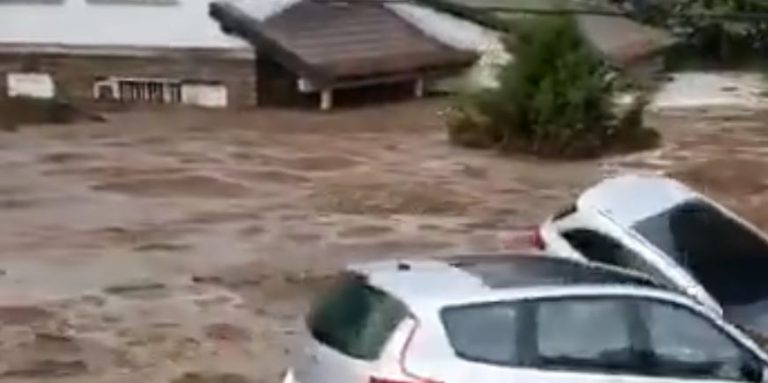 Tormenta en Las Navas (Ávila): el agua de alcanzó la segunda planta de las viviendas