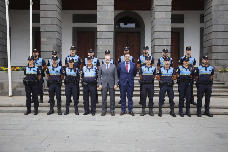 El alcalde de Las Palmas de Gran Canaria anuncia que la Policía Local incorporará a 130 nuevos agentes a la plantilla en dos años