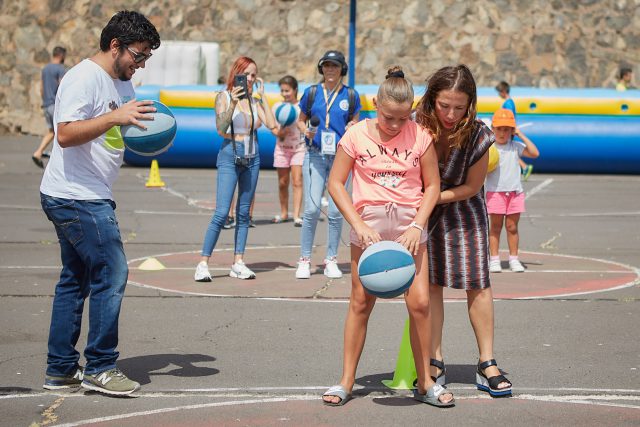 Ayuda Con El Baloncesto