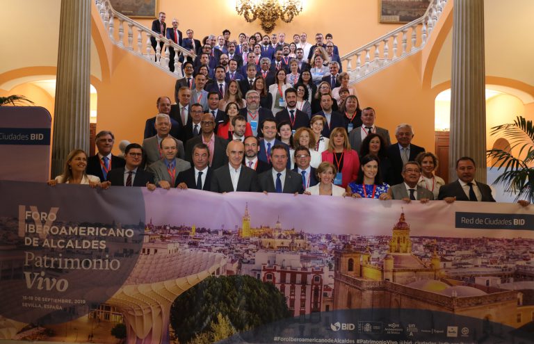 Luis Yeray Gutiérrez participa en Sevilla en el Foro Iberoamericano de Alcaldes para analizar futuro del patrimonio