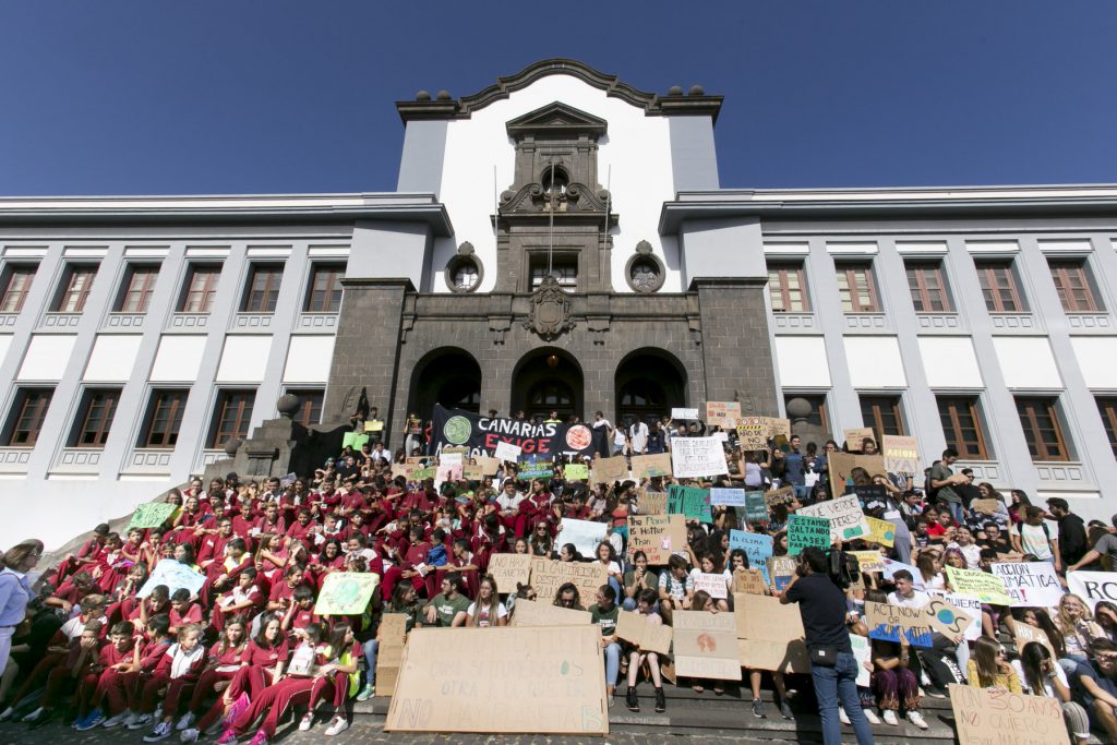 La Universidad de La Laguna se suma a la manifestación por el clima