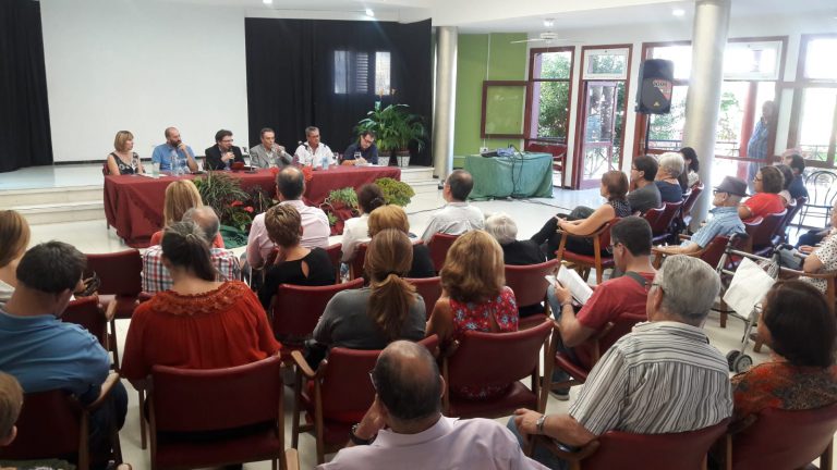 Presentación del libro “Bioética y senectud” en el Club del Mayor de Gáldar