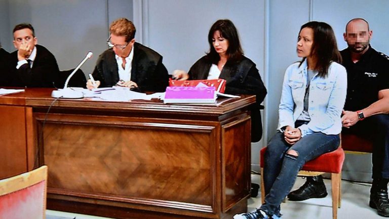 Así recibía Ana Julia Quezada el veredicto que le declara culpable de asesinato a Gabriel