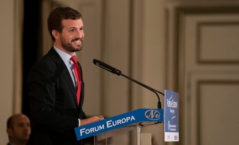 Casado, a Sánchez: «Yo no podría dormir tranquilo si hubiera pactado con EH Bildu»