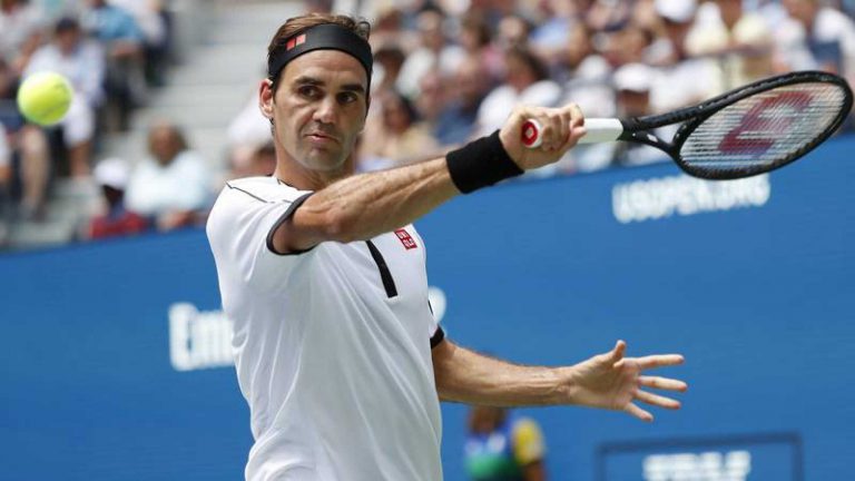 Federer pasa a cuartos de final