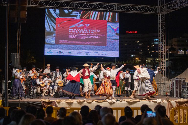 Adeje celebró el Día Mundial del Turismo poniendo en valor las tradiciones con el festival folclórico Mayantigo