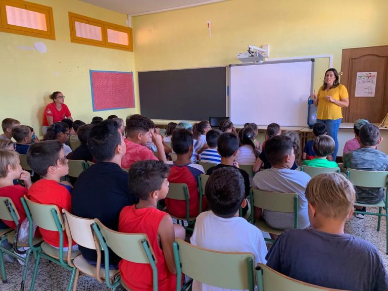 Educación ofrece clases de refuerzo, inglés y psicomotricidad a través del programa de actividades extraescolares