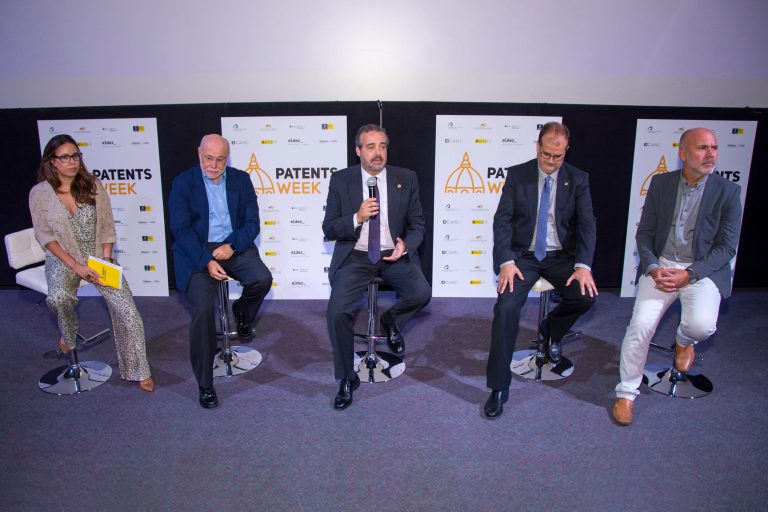 200 estudiantes de instituto descubren el fascinante mundo de las patentes en el arranque de Patens Week Gran Canaria