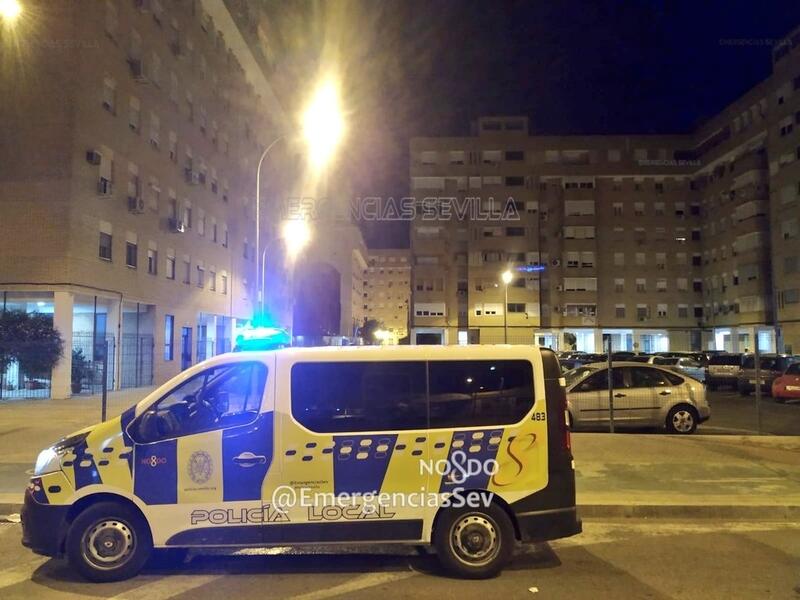 La Policía Computa De Madrugada 226 Denuncias A Grupos De Botellón En Sevilla