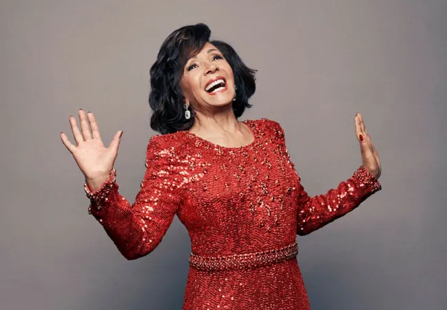 ¿Cuánto mide Shirley Bassey? Shirley-Bassey-I-Owe-It-All-to-You