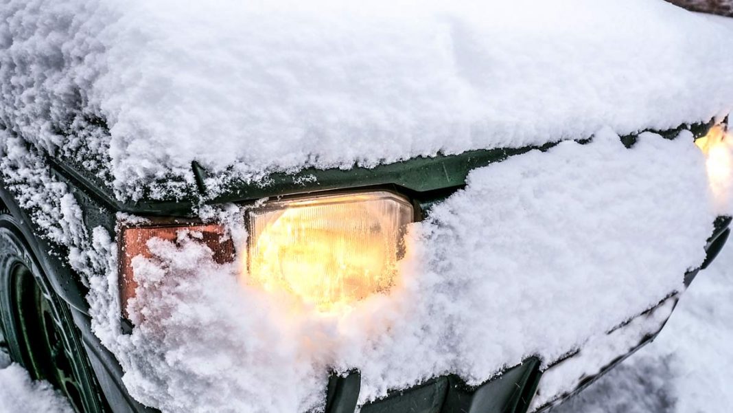 coche con nieve