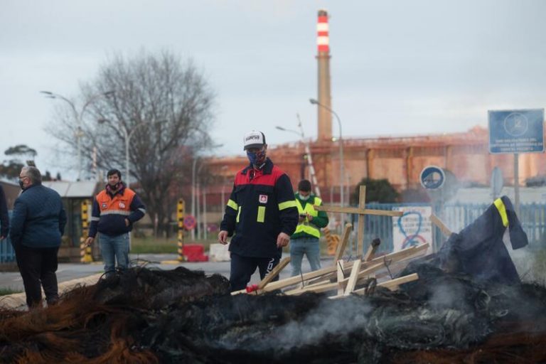 La Policía registra las instalaciones de Alcoa tras una denuncia interna por posibles irregularidades