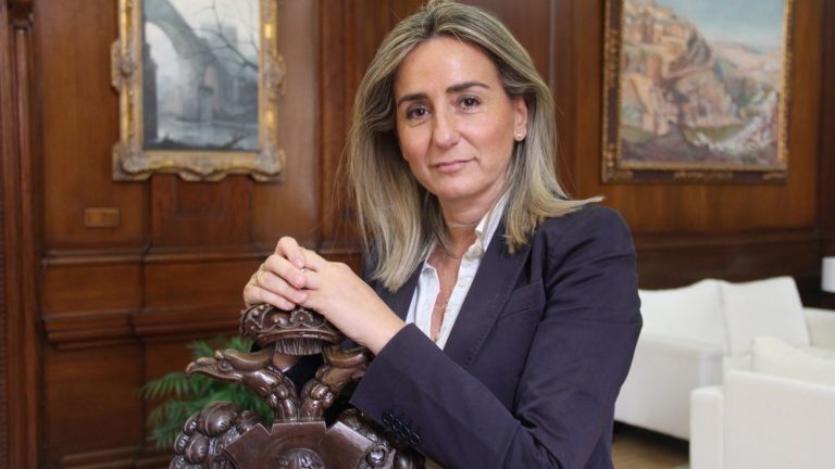 Milagros Tolón: «Negociar con la libertad, la igualdad y la seguridad de las mujeres no tiene cabida»