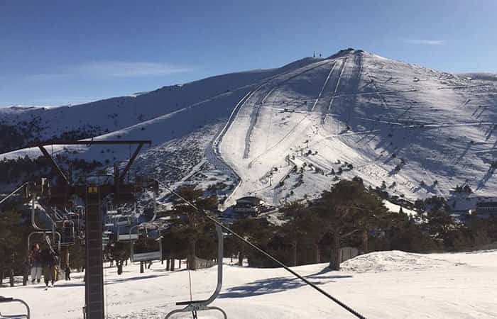 Ecologistas en Acción apoya la reversión de varias pistas de esquí en Navacerrada