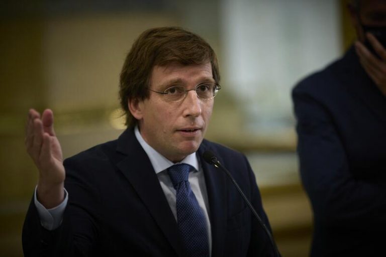 Almeida critica que Sánchez se asegure la legislatura con ERC «a costa de la dignidad de España y de los españoles»