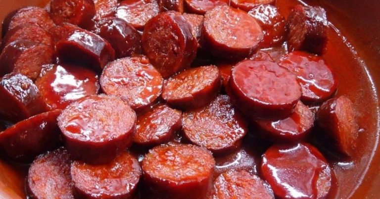 Chorizo a la sidra: así se prepara la receta más asturiana