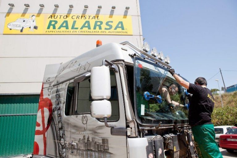 Ralarsa Trucks, la nueva división de lunas de camiones