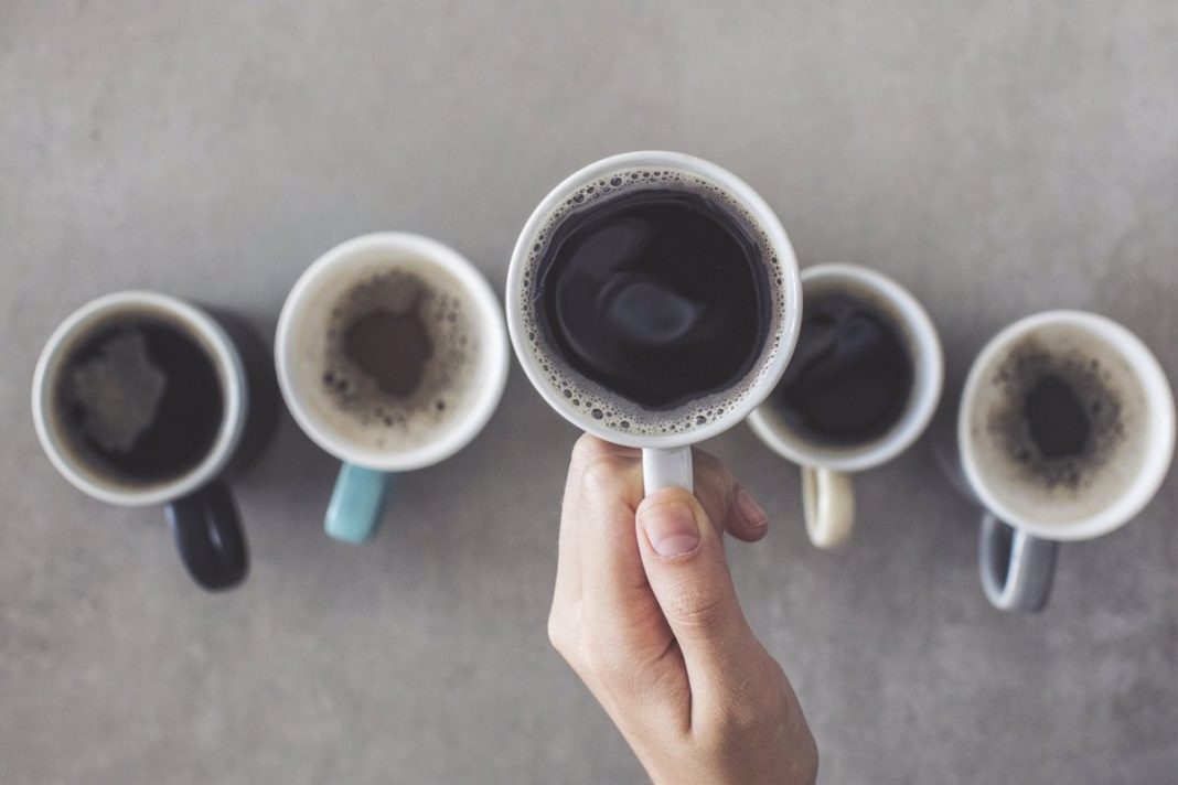 Este es el número máximo de tazas de café que debes tomar al día