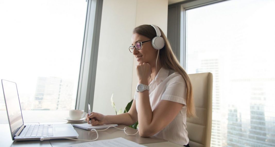 Trucos para salir con un puesto de trabajo en una entrevista online