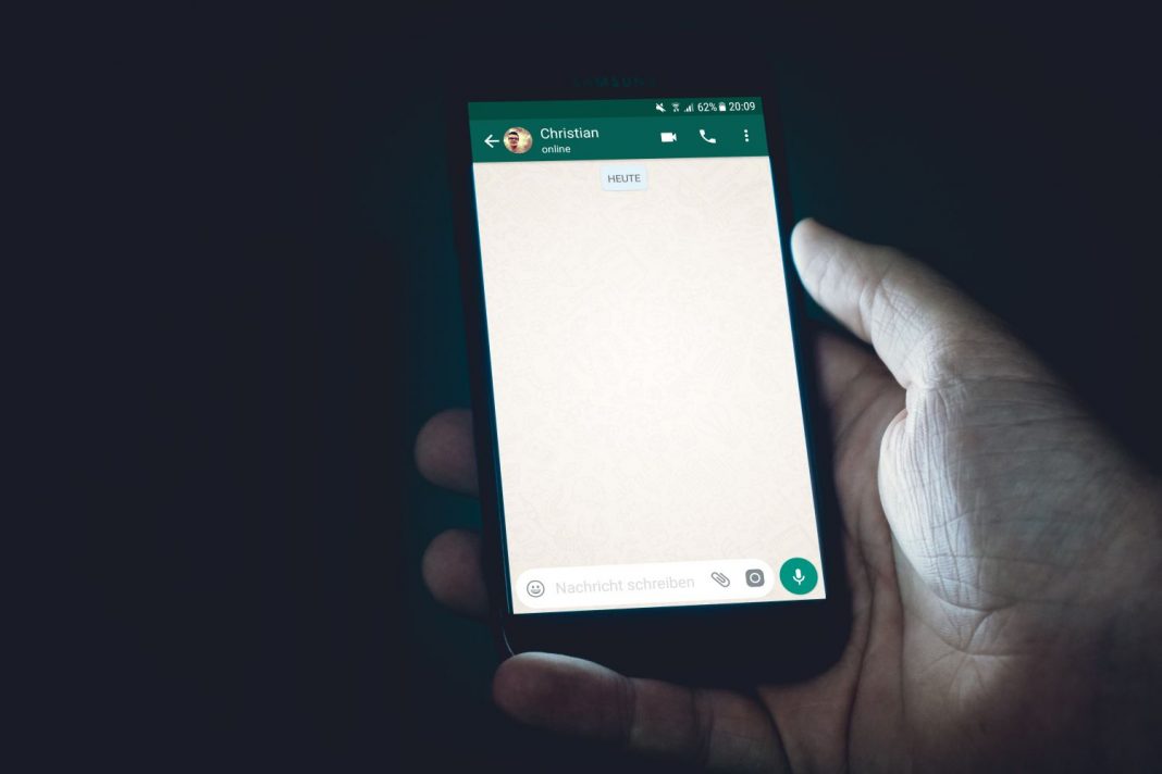 WhatsApp: el truco para poner el nombre en blanco