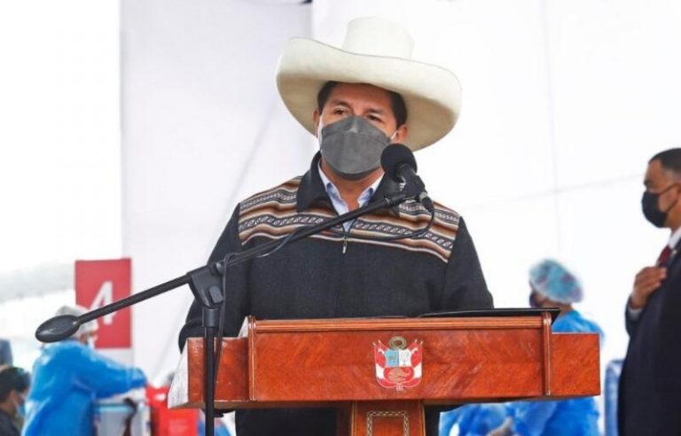 Pedro Castillo ratifica a Velarde como presidente del Banco Central de Reserva del Perú