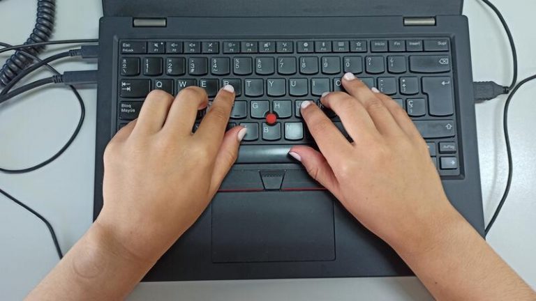 Extremadura cuenta con 21 aulas en enseñanza online por la Covid-19