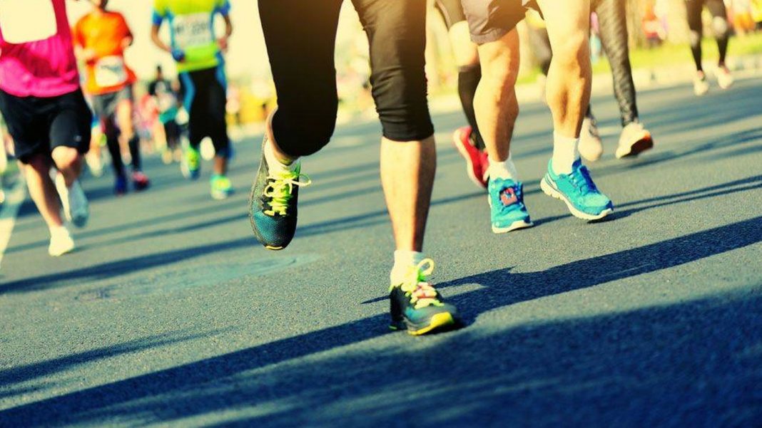 ¿Corres una maratón? Los errores que pueden costarte una lesión