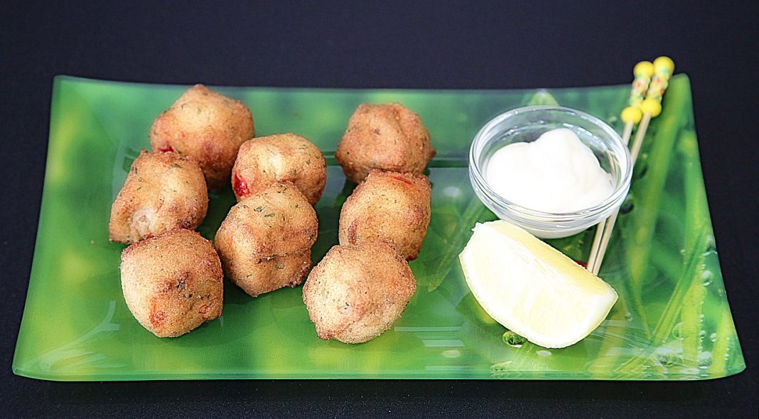 Buñuelos de bacalao: la receta que te hará pensar en los de tu abuela