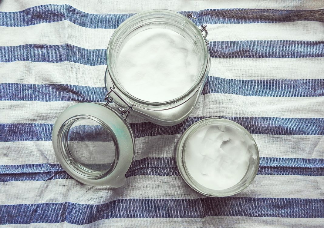 Estos son los pasos para hacer un alioli de leche muy sano