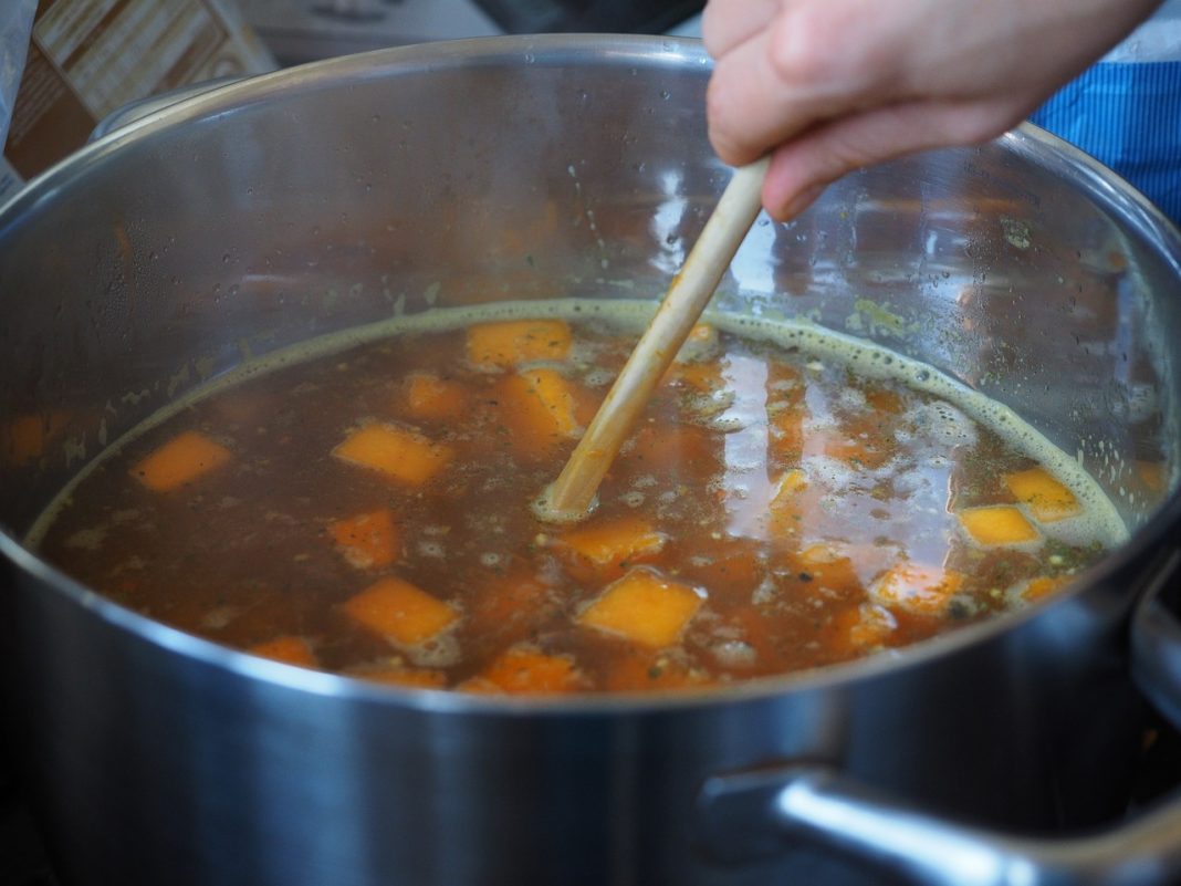 Cómo hacer un buen caldo de marisco