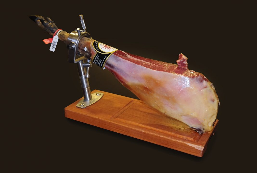 Cómo distinguir un jamón ibérico de uno normal