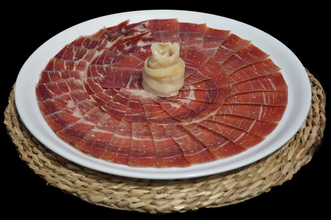 Cómo distinguir un jamón ibérico de uno normal