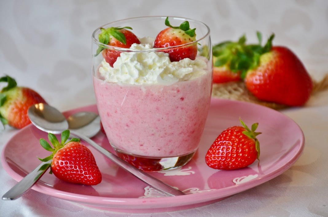 Postres con frutos rojos que te darán beneficios