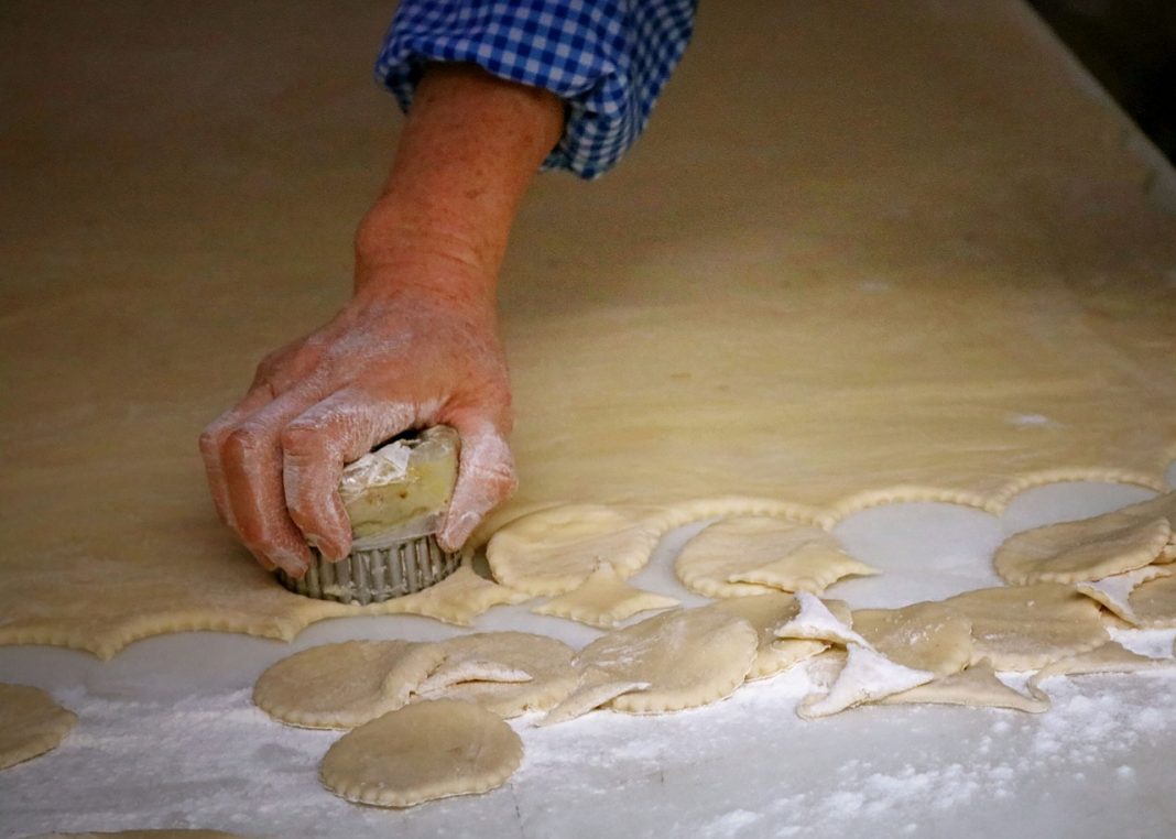 Así puedes hacer unos polvorones caseros