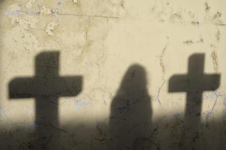 España registra casi 400.000 muertes en lo que va de año