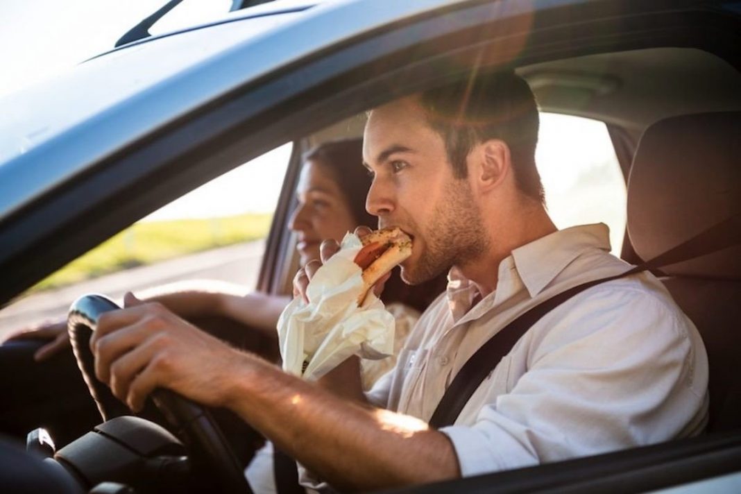 Estos alimentos no debes tomarlos si te vas de viaje