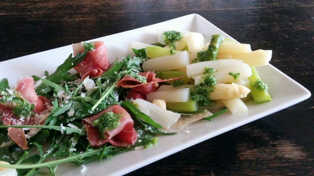 10 ensaladas perfectas para los días previos y posteriores a la Navidad