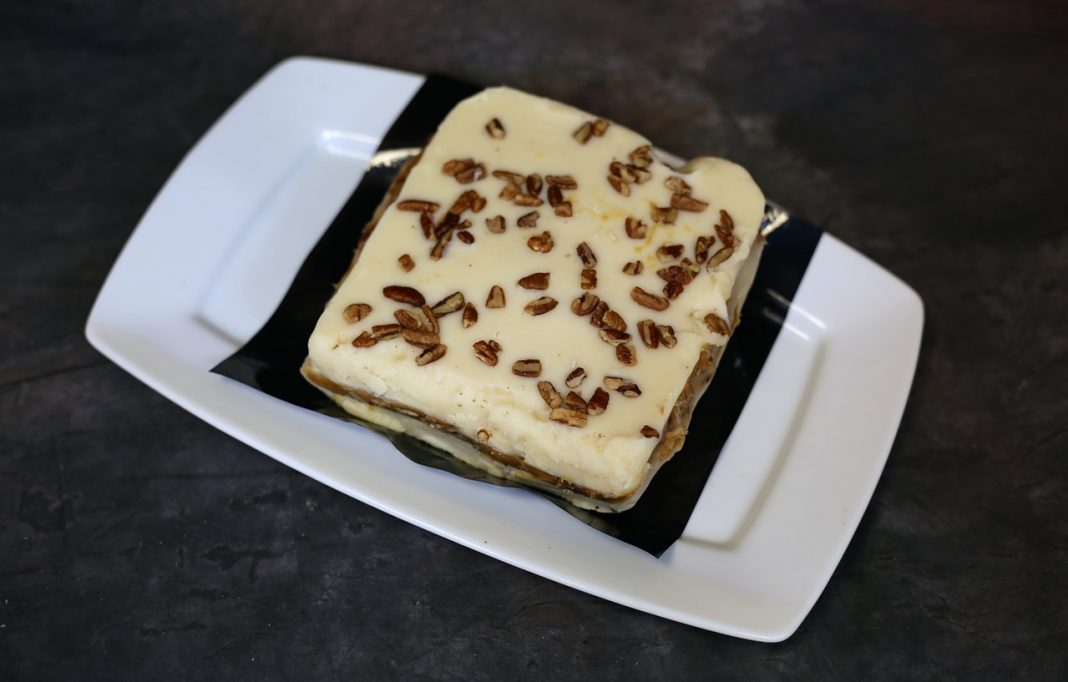 Turrón de leche condensada con chocolate: el postre más dulce para esta Navidad