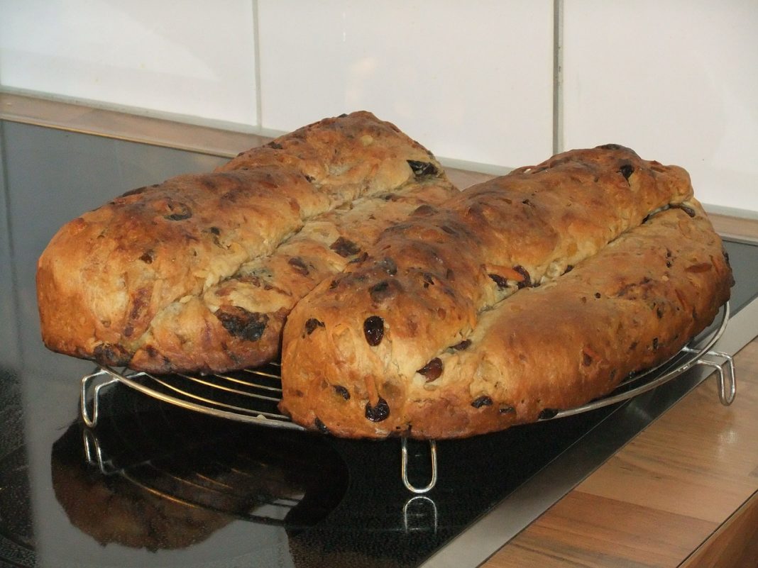 Así se hace el pan dulce alemán que se come en Navidad