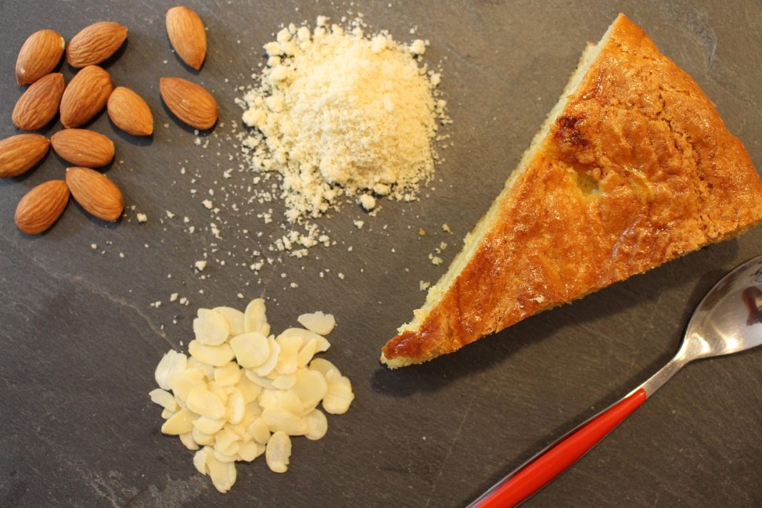 Tarta de almendras: el postre saludable y tradicional que no tardas nada en preparar