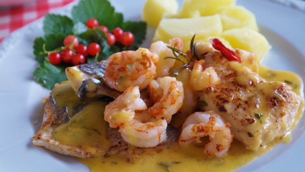 Gambas en salsa: cómo se preparan y conseguir más sabor