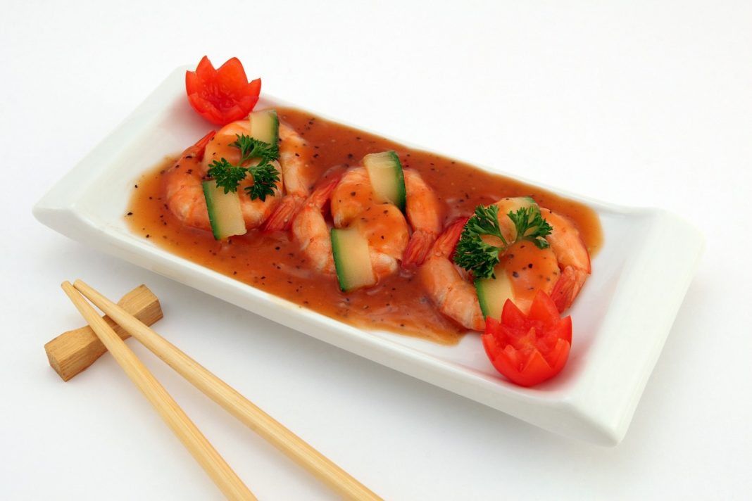 Gambas en salsa: cómo se preparan y conseguir más sabor