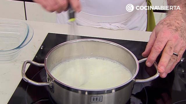 Arroz con leche, receta fácil y cremosa de Karlos Arguiñano