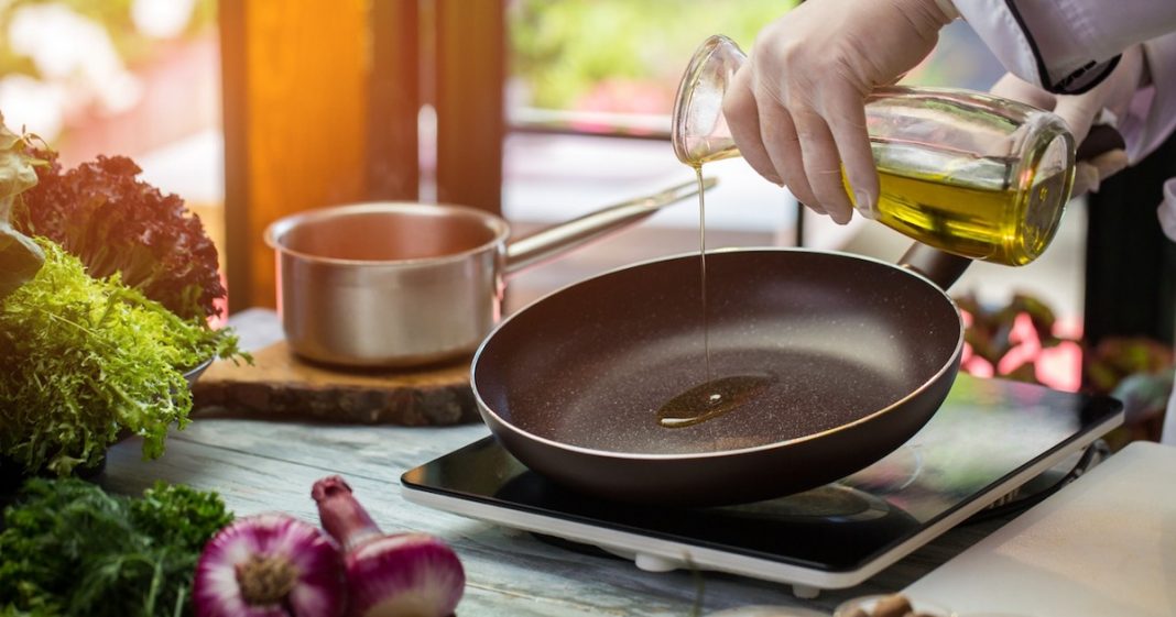 Así sabes si el aceite está listo para freír