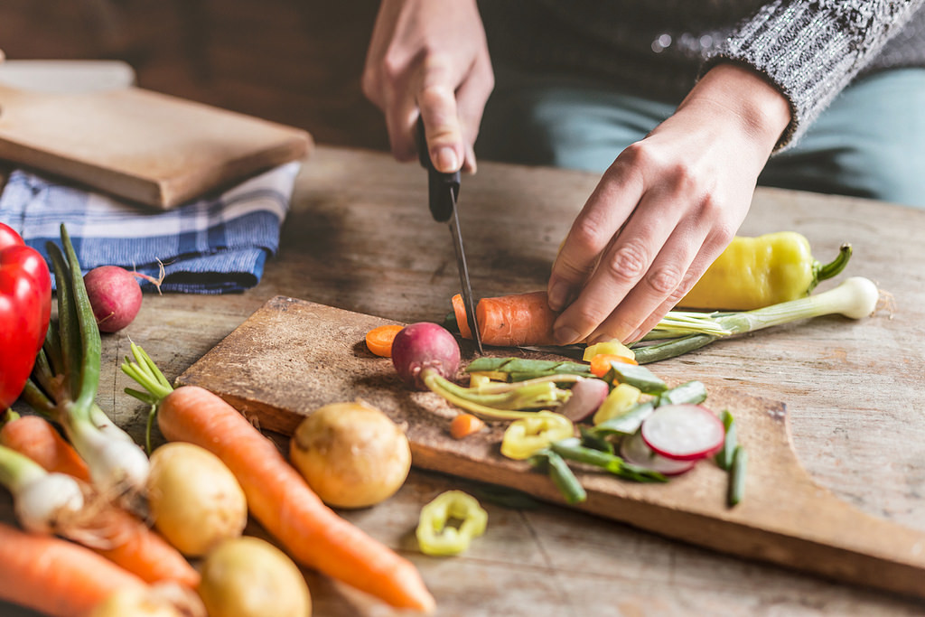 10 cosas habituales en la cocina que no sabías que tenían fecha de  caducidad